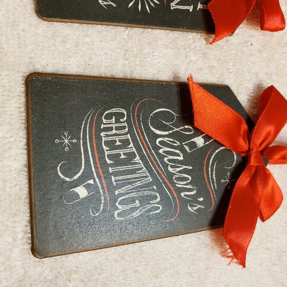 2 Ornaments Chalkboard Tag Look Seasons Greetings Do Not Open Until Christmas - Picture 3 of 5